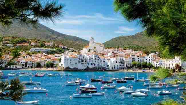 Cadaqués (girona) en camper